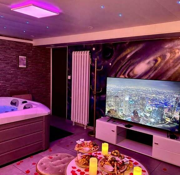 Galaxy Spa   Suite Mercure Jacuzzi Privatif