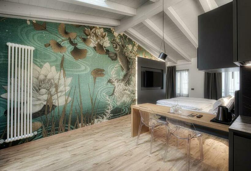 M Loft   Adults Only