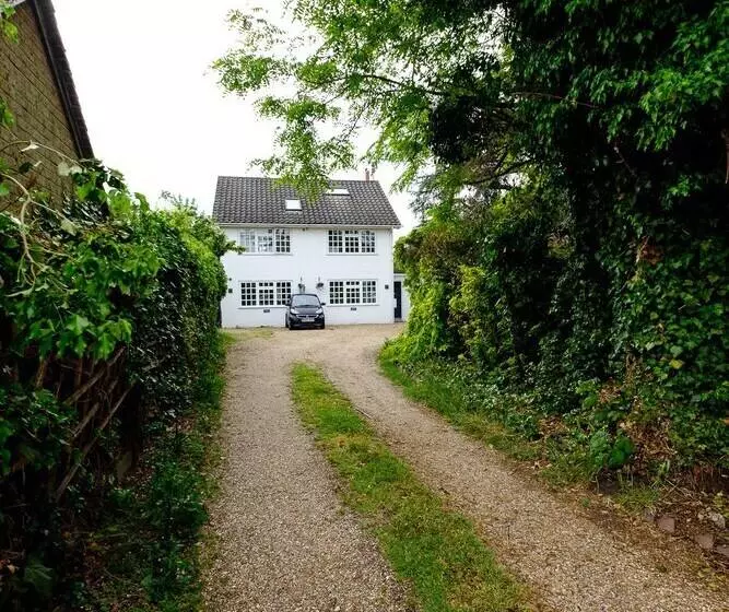 Riverwalk Apartment One