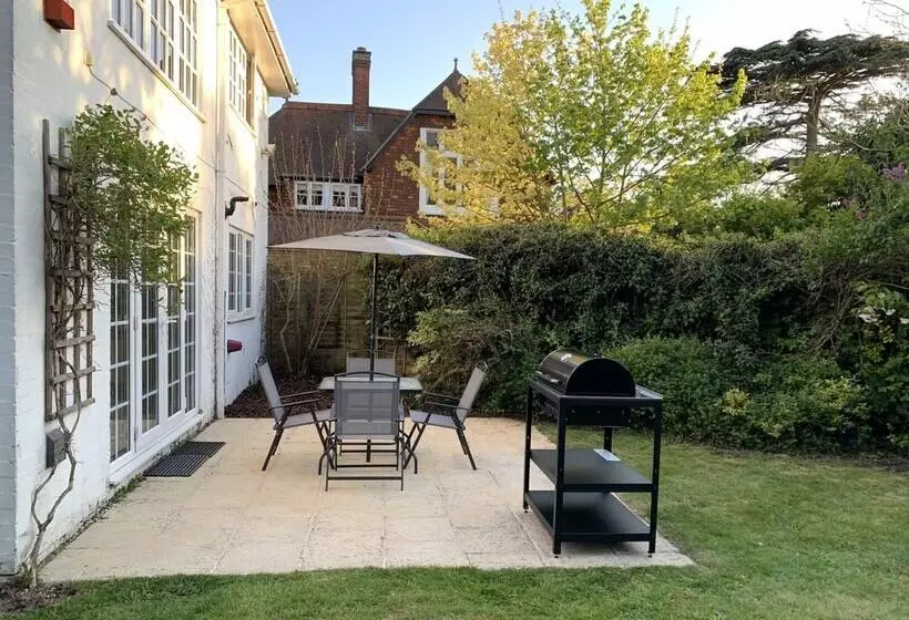 Riverwalk Apartment One