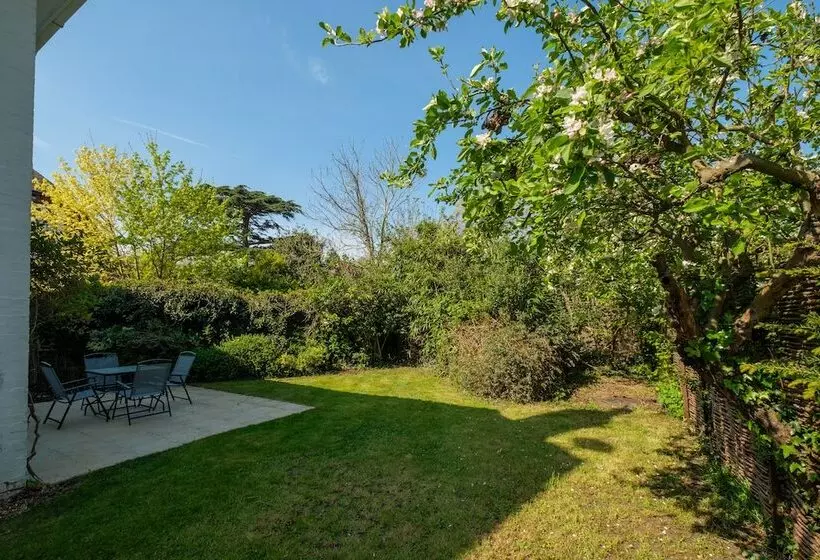 Riverwalk Apartment One