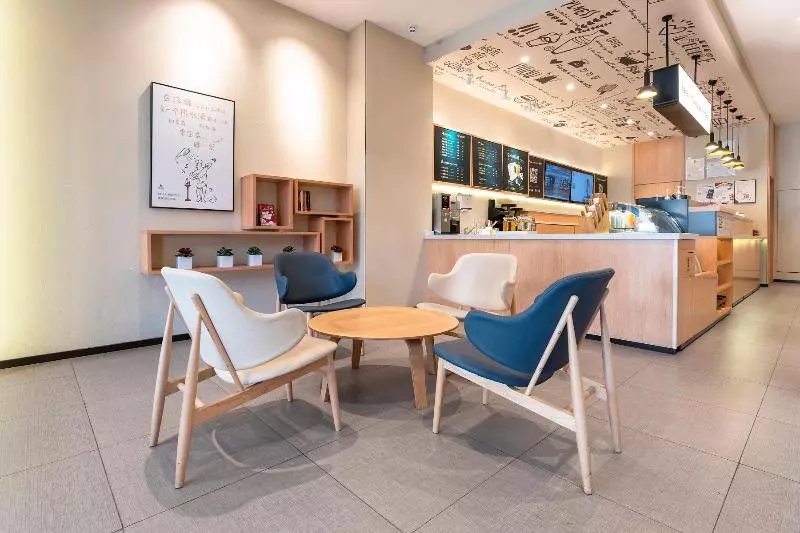 فندق Hanting Ningbo Railway Station