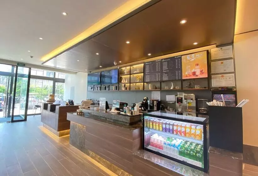 Hotel Hanting  Qingdao May Fourth Square