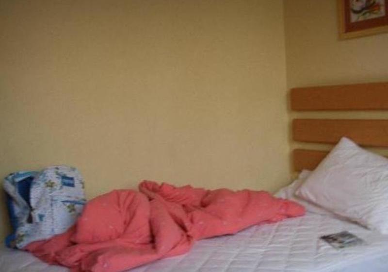 Отель Home Inn Sanxiaokou