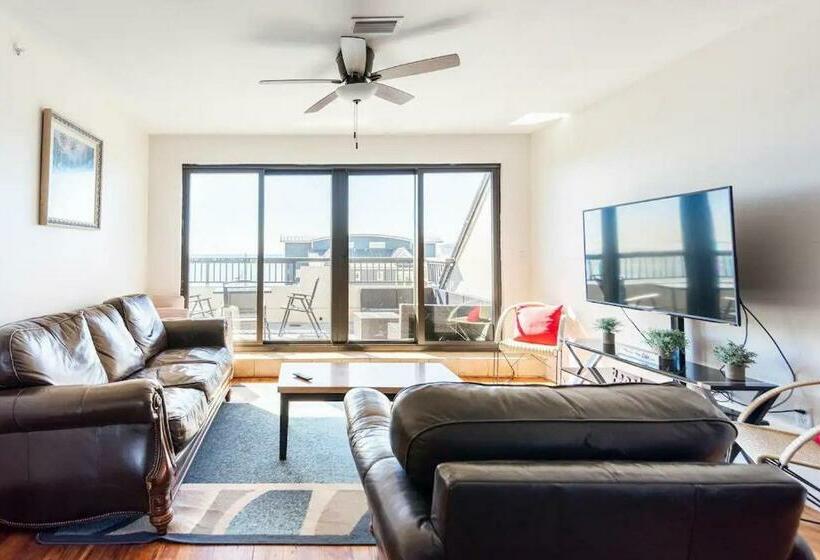 Oceanview Charm   Relax Near The Beach With Pool & Sauna & Breakfast!