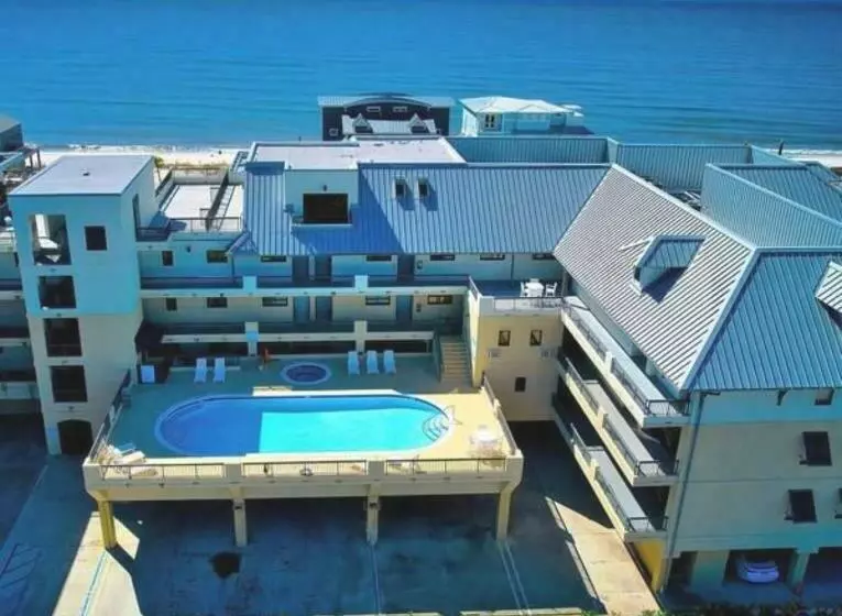 Oceanview Charm   Relax Near The Beach With Pool & Sauna & Breakfast!
