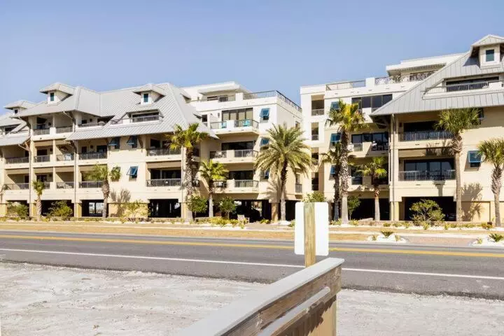 Oceanview Charm   Relax Near The Beach With Pool & Sauna & Breakfast!