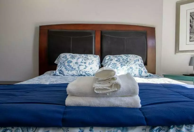 Oceanview Charm   Relax Near The Beach With Pool & Sauna & Breakfast!