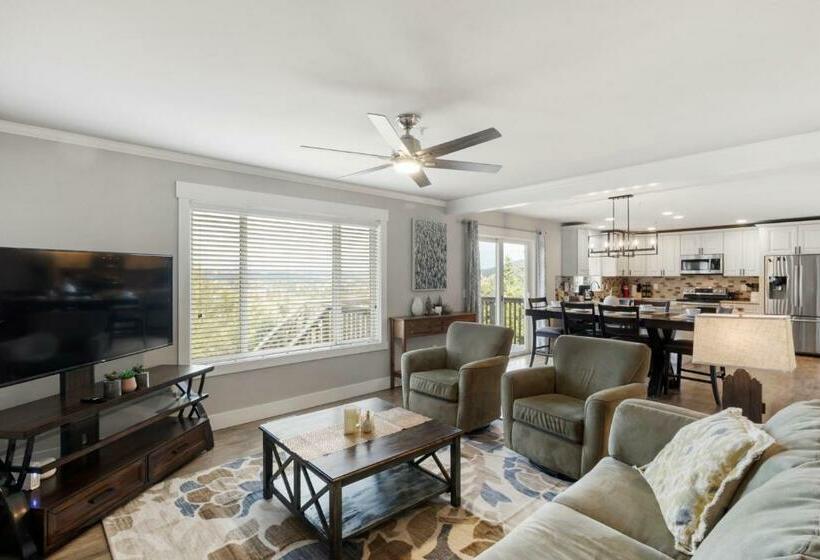 Honeyhomes Spectacular View Home With Amenities