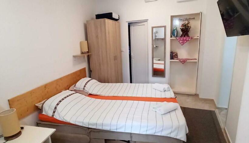 Java Apartments   S & J