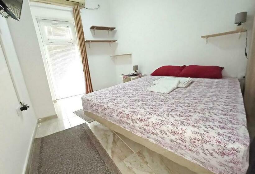 Java Apartments   S & J