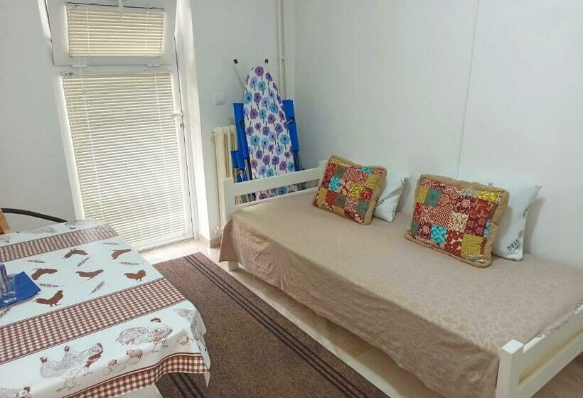 Java Apartments   S & J