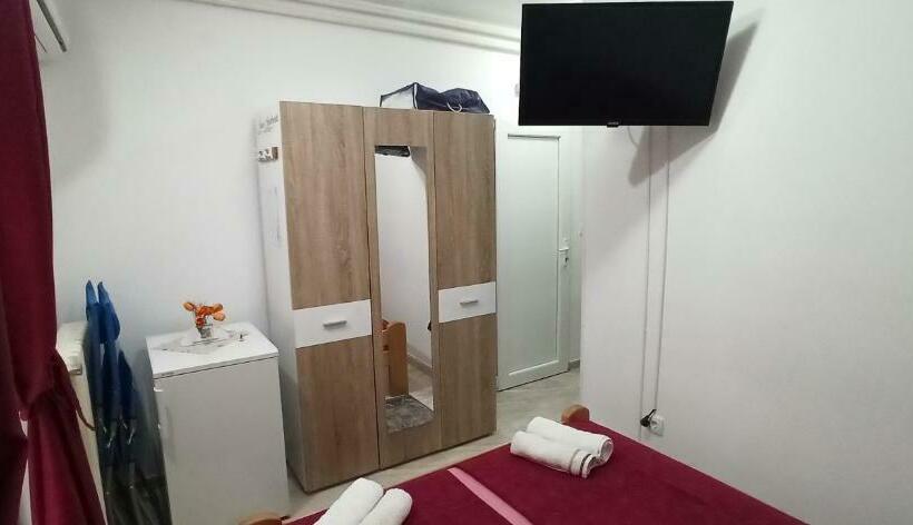 Java Apartments   S & J