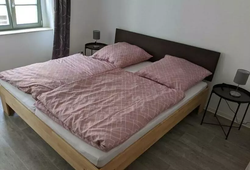 Gut Schlafen In Der Innenstadt Von Zittau   Ferienwohnungen Io19