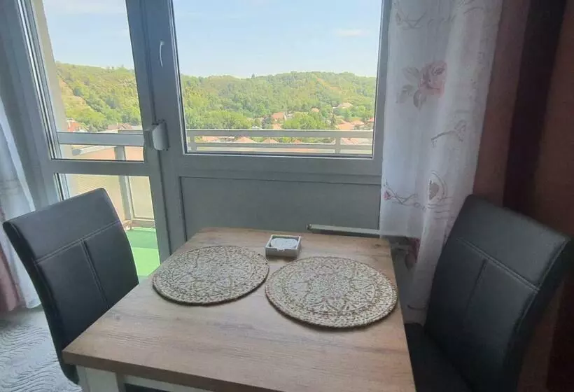 Hegyalja Apartman