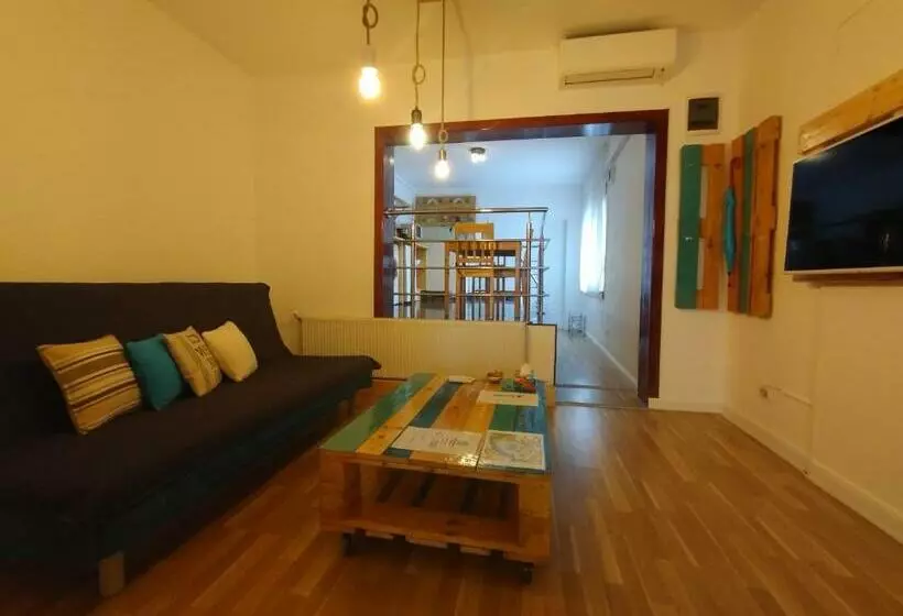 B Apartments   Babel Apartment