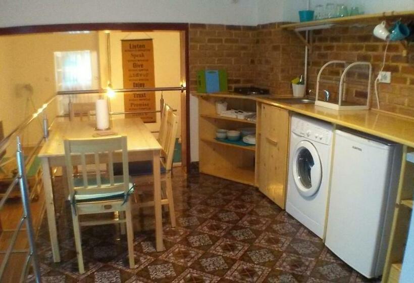 B Apartments   Babel Apartment