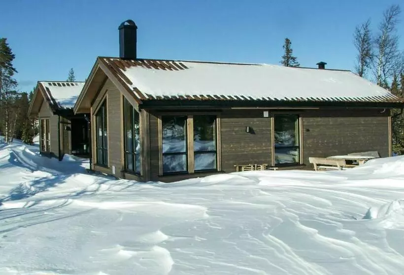 Amazing Home In Flå With Wifi