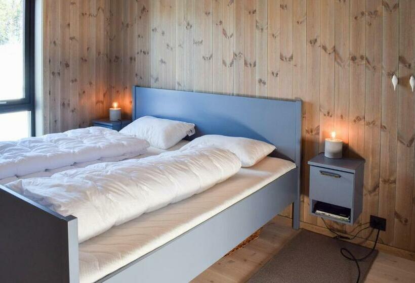 Amazing Home In Flå With Wifi