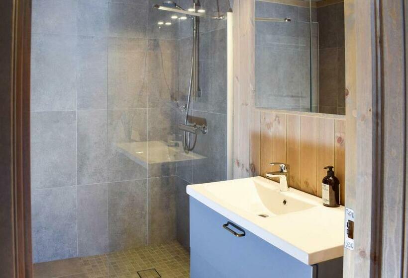 Amazing Home In Flå With Wifi