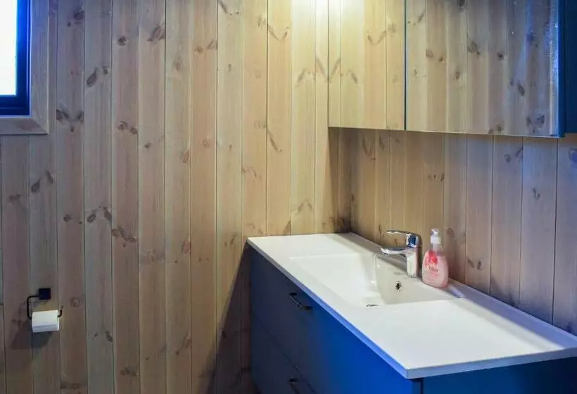 Amazing Home In Flå With Wifi