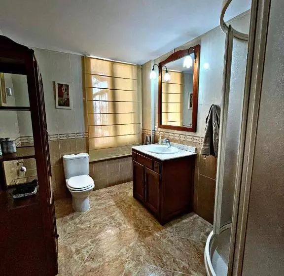 Damasco, Amplio Apartamento Cercano Al Centro