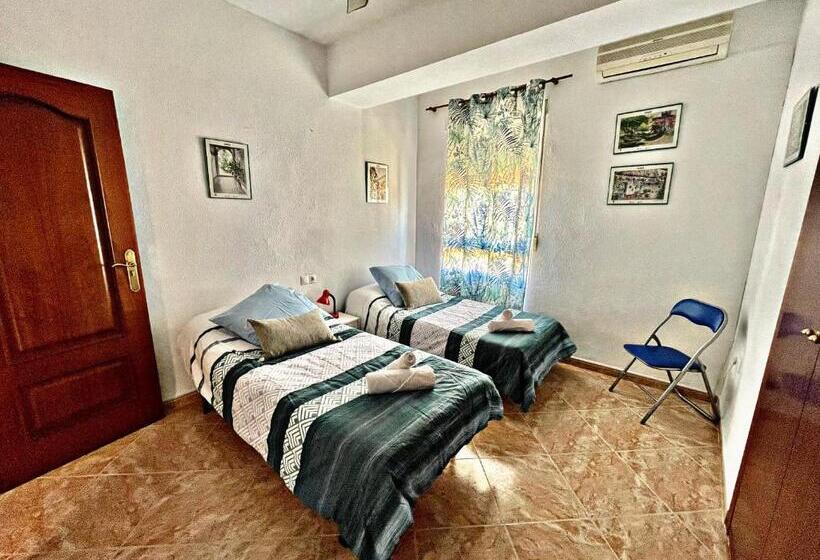 Damasco, Amplio Apartamento Cercano Al Centro