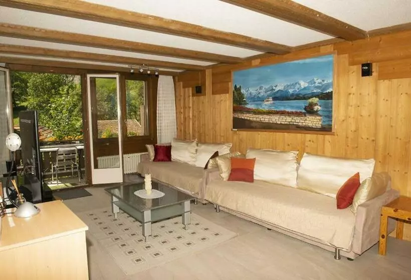 Lauterbrunnen Staubbach Beautiful Waterfall Apartment