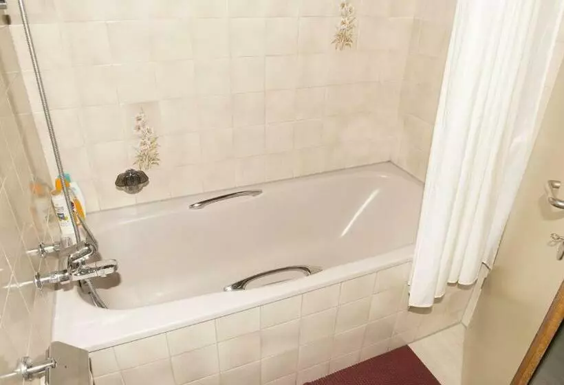 Lauterbrunnen Staubbach Beautiful Waterfall Apartment