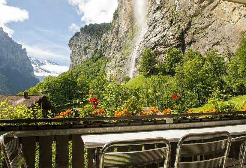 Lauterbrunnen Staubbach Beautiful Waterfall Apartment