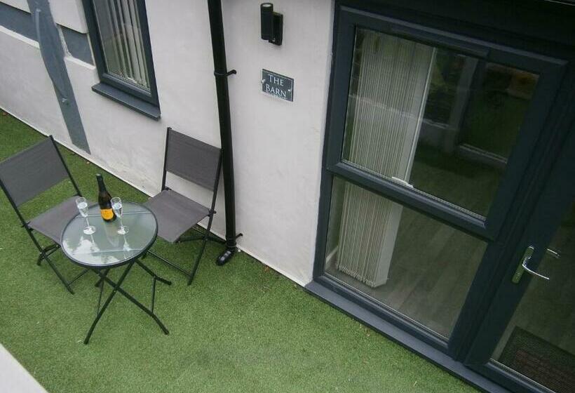 The Barn Ilkeston Close To M1 A52 Long Eaton Nottingham Derbyshire 400mbs Wifi!