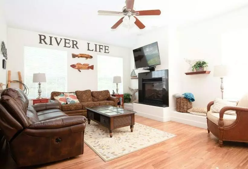 The Riverhouse