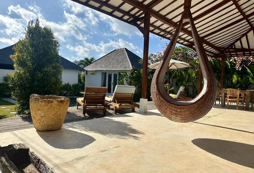 Villa Lautan Biru Bingin Beach