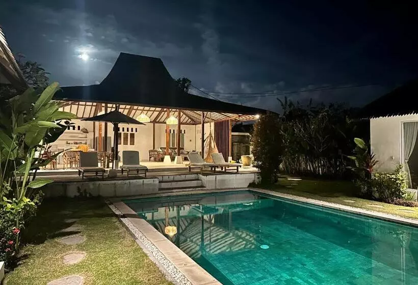 Villa Lautan Biru Bingin Beach