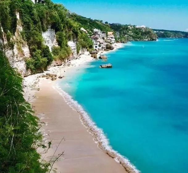 Villa Lautan Biru Bingin Beach