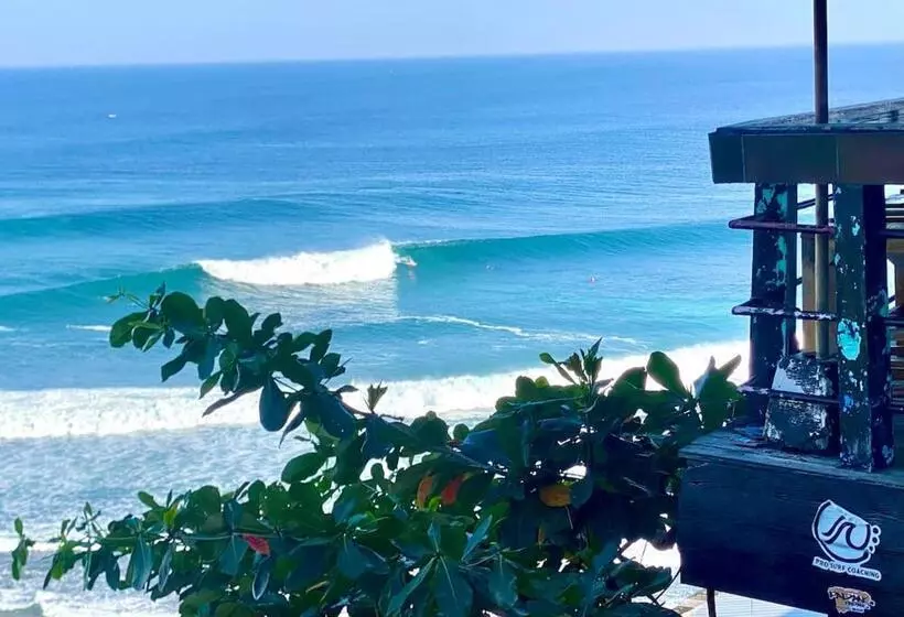 Villa Lautan Biru Bingin Beach