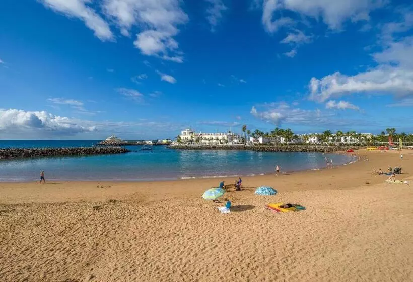 Amarre Beach