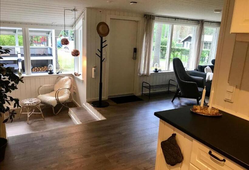 Nordic Relax House   Stonehouse