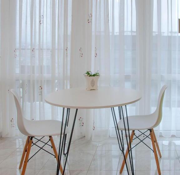 Apart Hotel Sweet Home