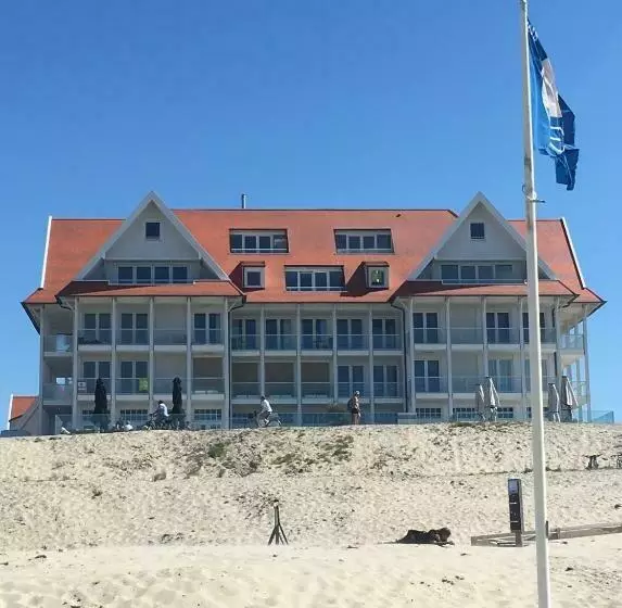 Cadzand Dream Beach, Pool And Wellness Apartment