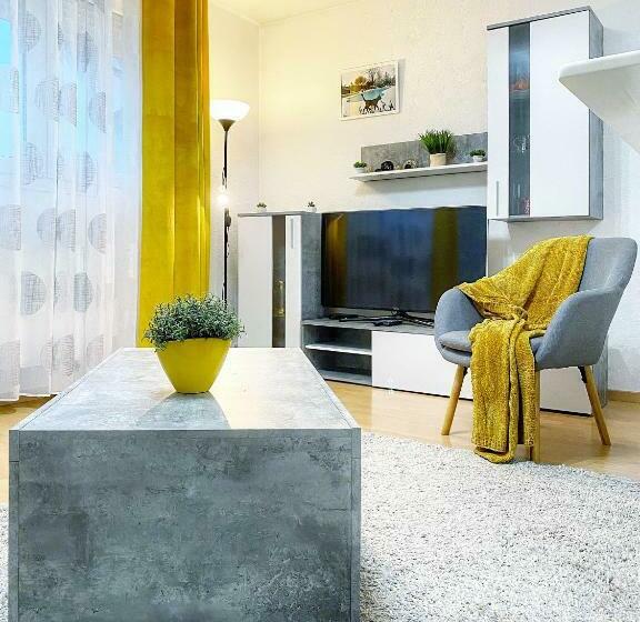 Centre Ville Au Calme , Parking Privé Intérieur Car Et Bike