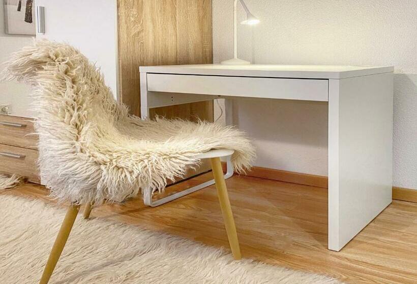 Centre Ville Au Calme , Parking Privé Intérieur Car Et Bike