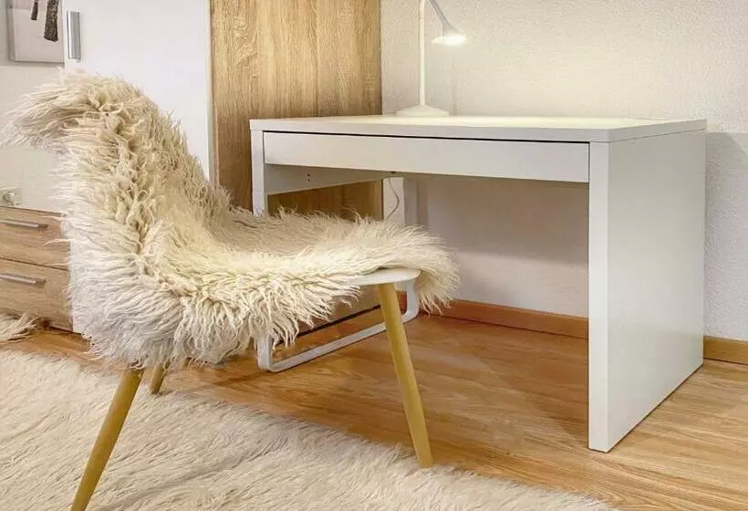 Centre Ville Au Calme , Parking Privé Intérieur Car Et Bike