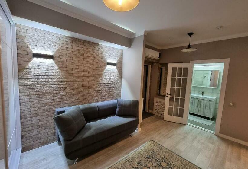 Ultra Central Ismail Street Stefan Cel Mare Boulevard Chisinau!