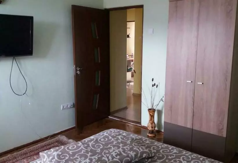 Apartament Cu 2 Camere