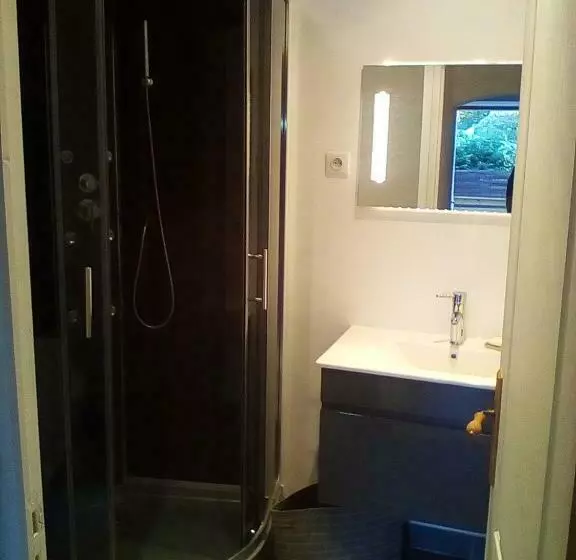 Chemin De La Carquette