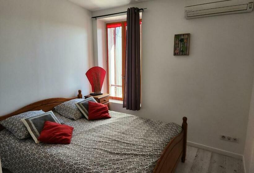 Chemin De La Carquette