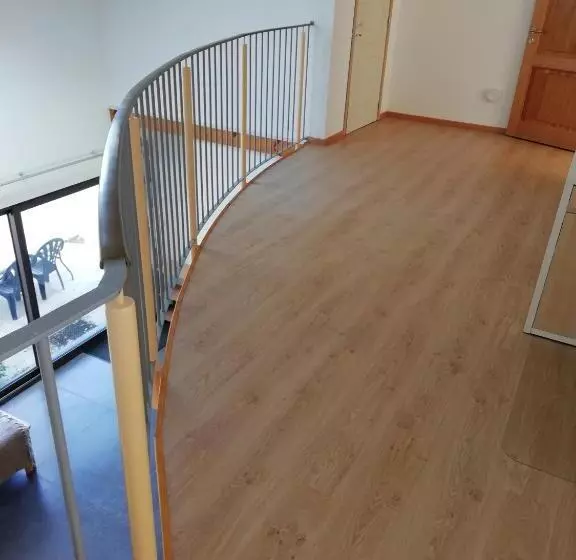 Florennes Gîte Neuf 150 M2 Devant Un Grand Lac Privé De 2 Hectares Poissonneux Au Milieu Des Bois