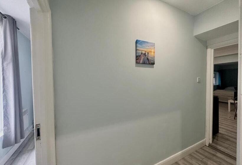 Kings Cross Guest House