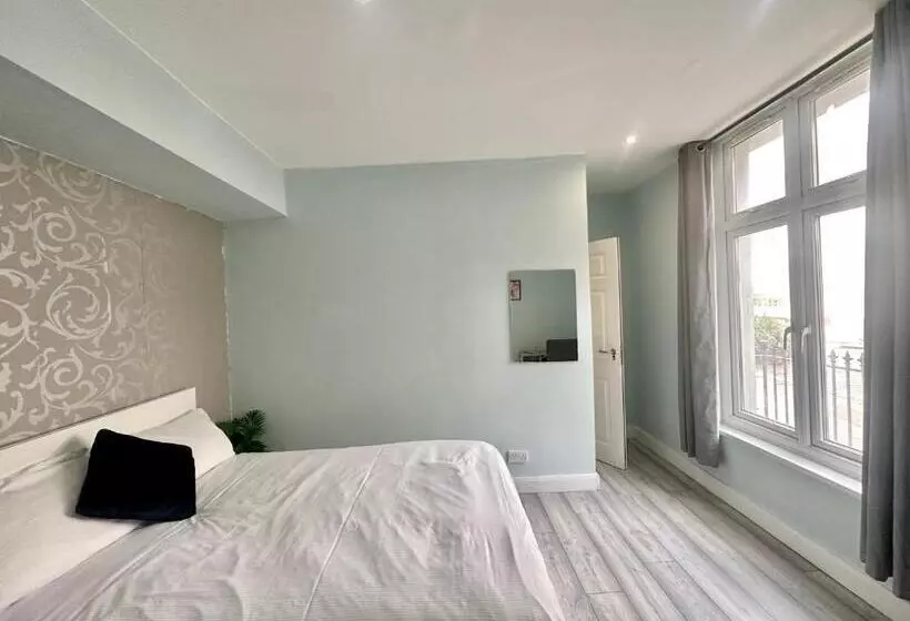 Kings Cross Guest House